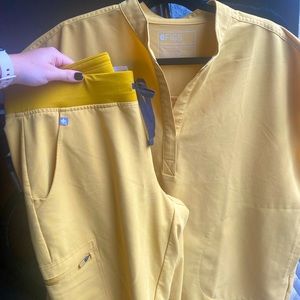 FIGS Rafaela Scrub Top, Zamora Joggers